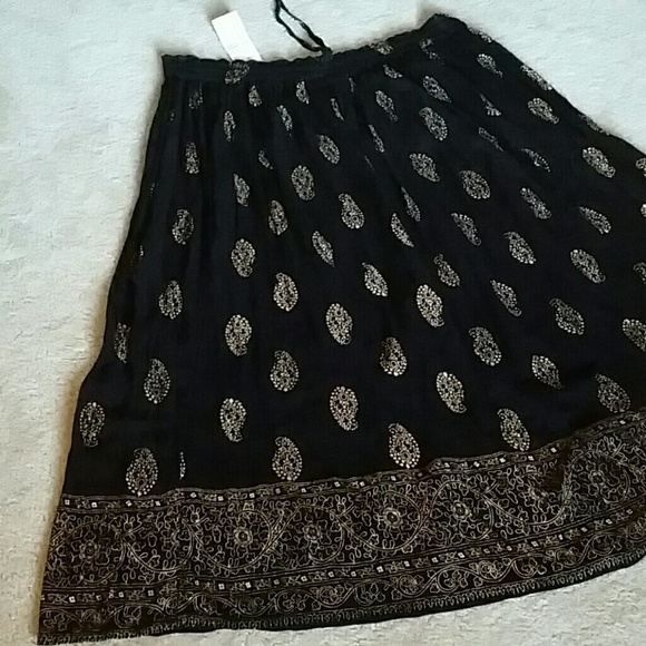 Belma flowing  (flare) skirt. - Picture 3 of 8